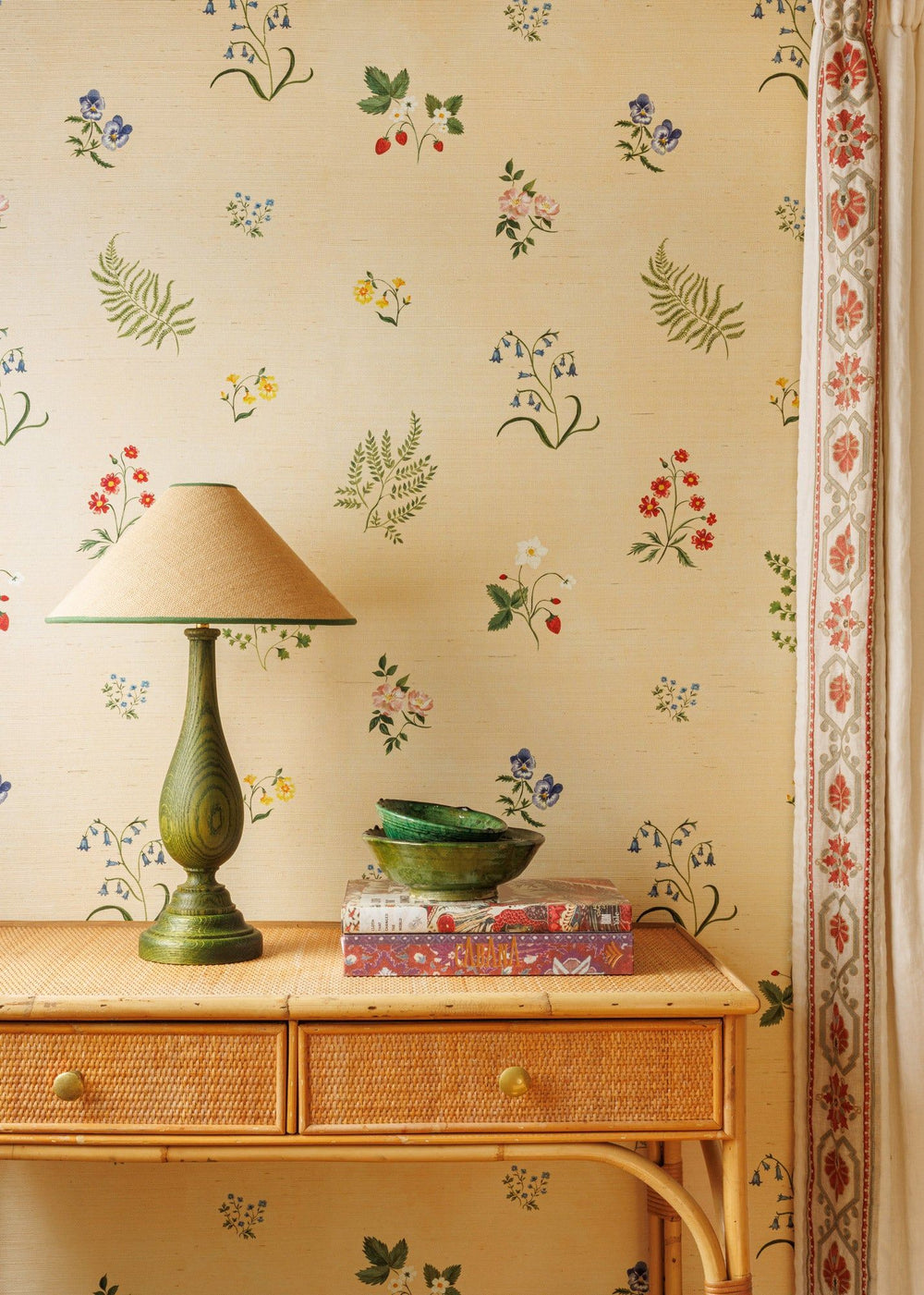 Herbarium Wildflower Grasscloth Wallpaper - Blush