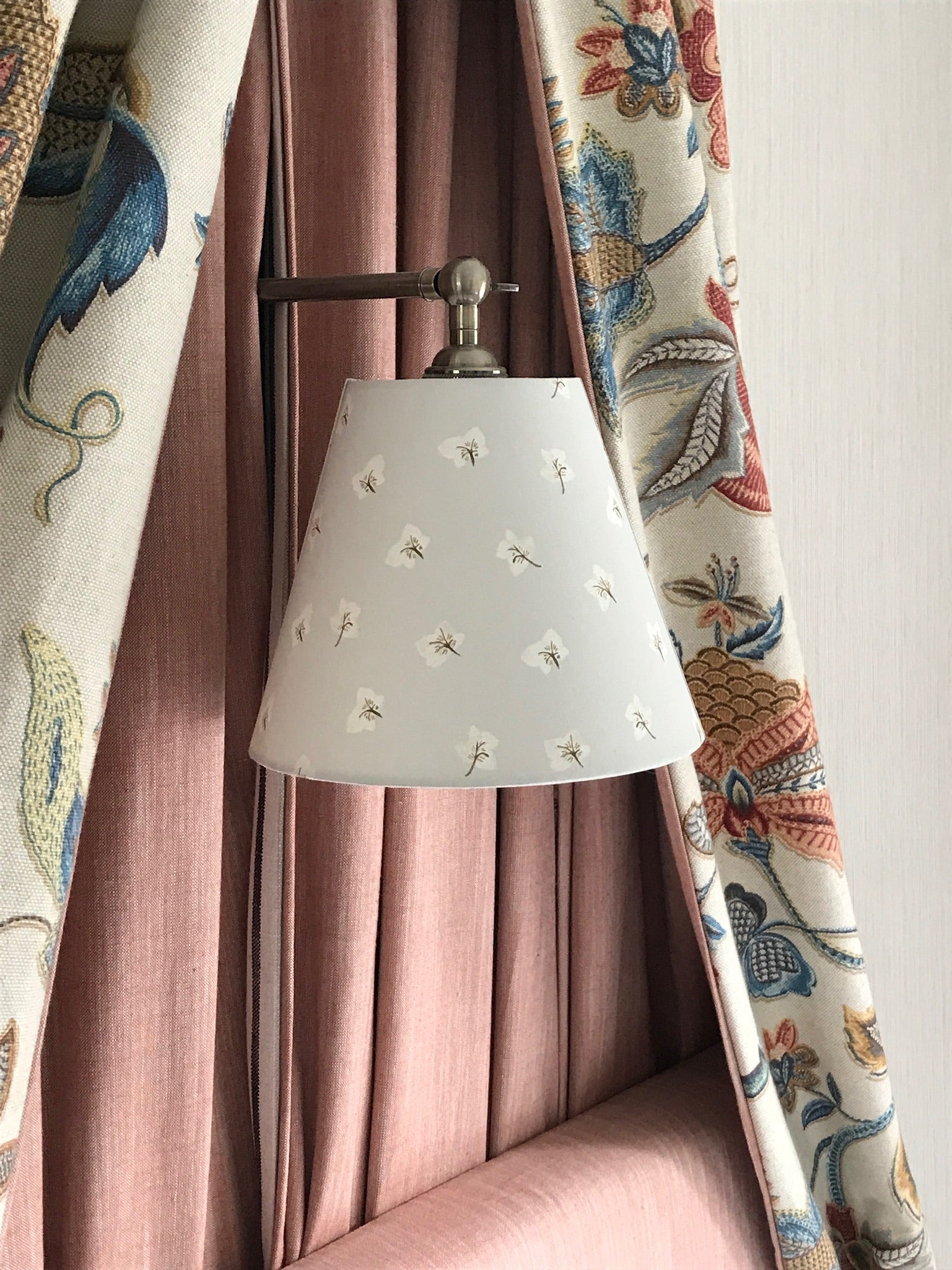7” Pendant Lampshade All Year Hellebores – CLASSIC