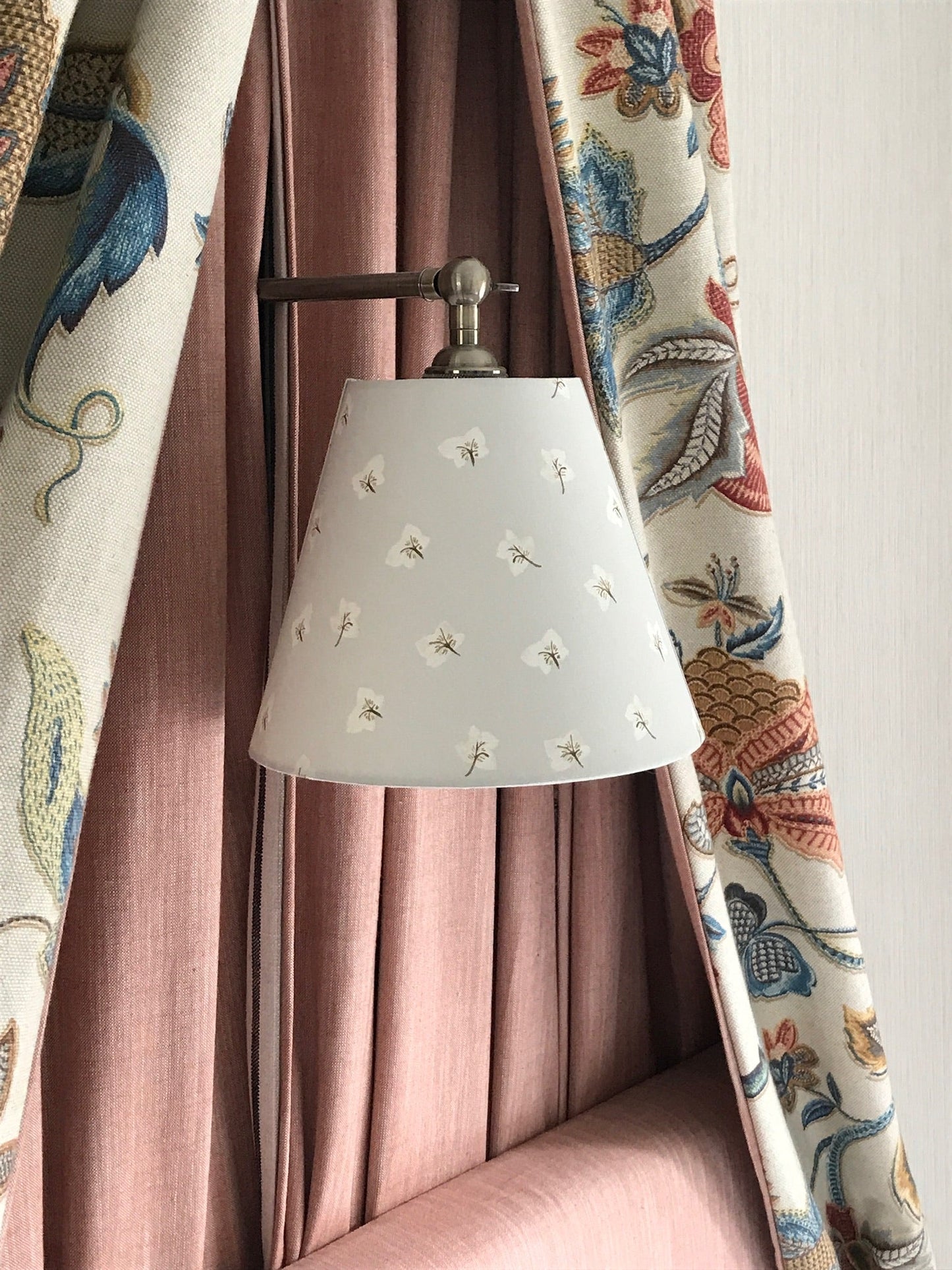 7” Pendant Lampshade All Year Hellebores – CLASSIC