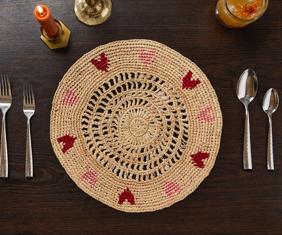 Handwoven Heart Raffia Placemat – Artisan Table Décor with Red & Pink Hearts