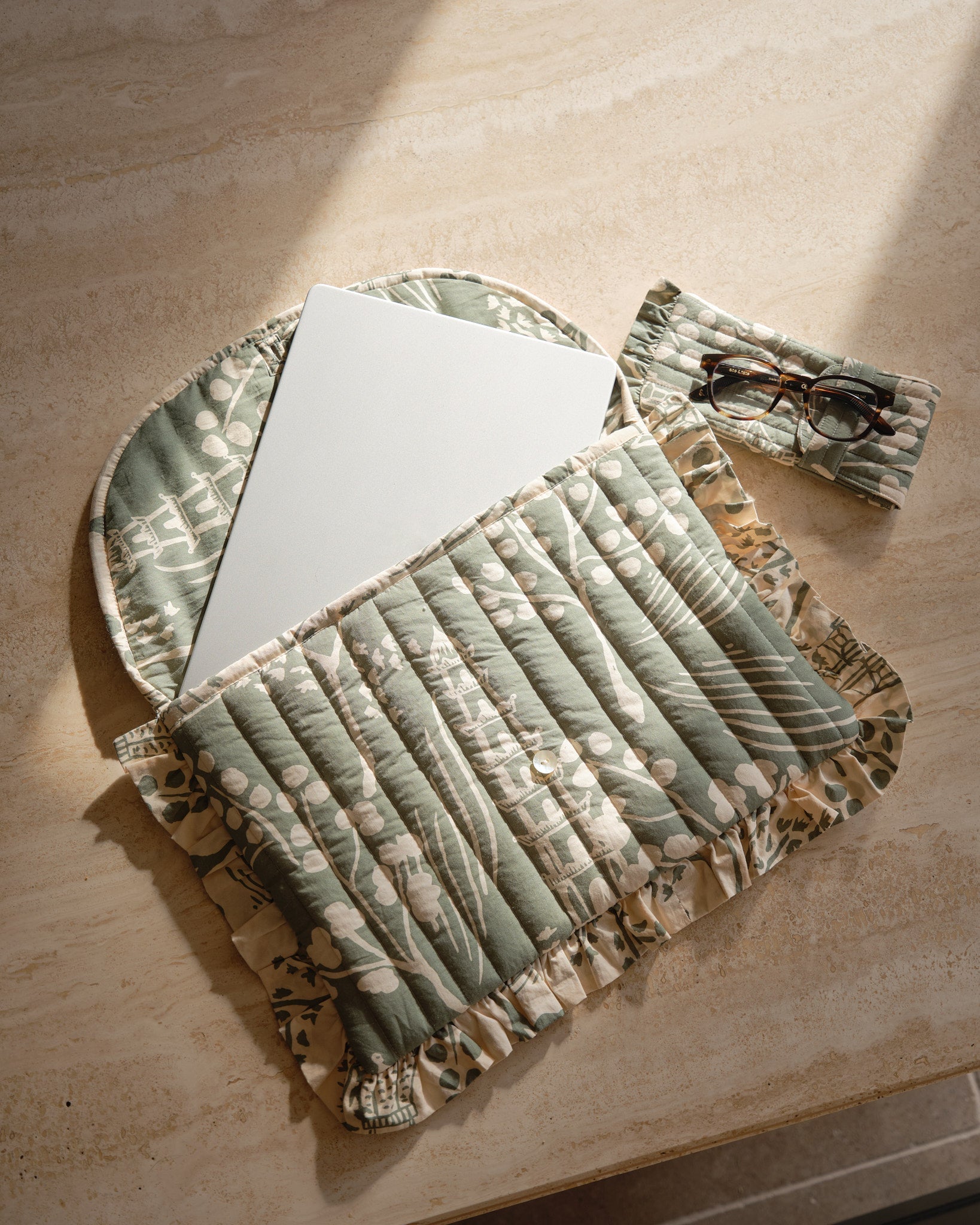 Chinoiserie Laptop Cover