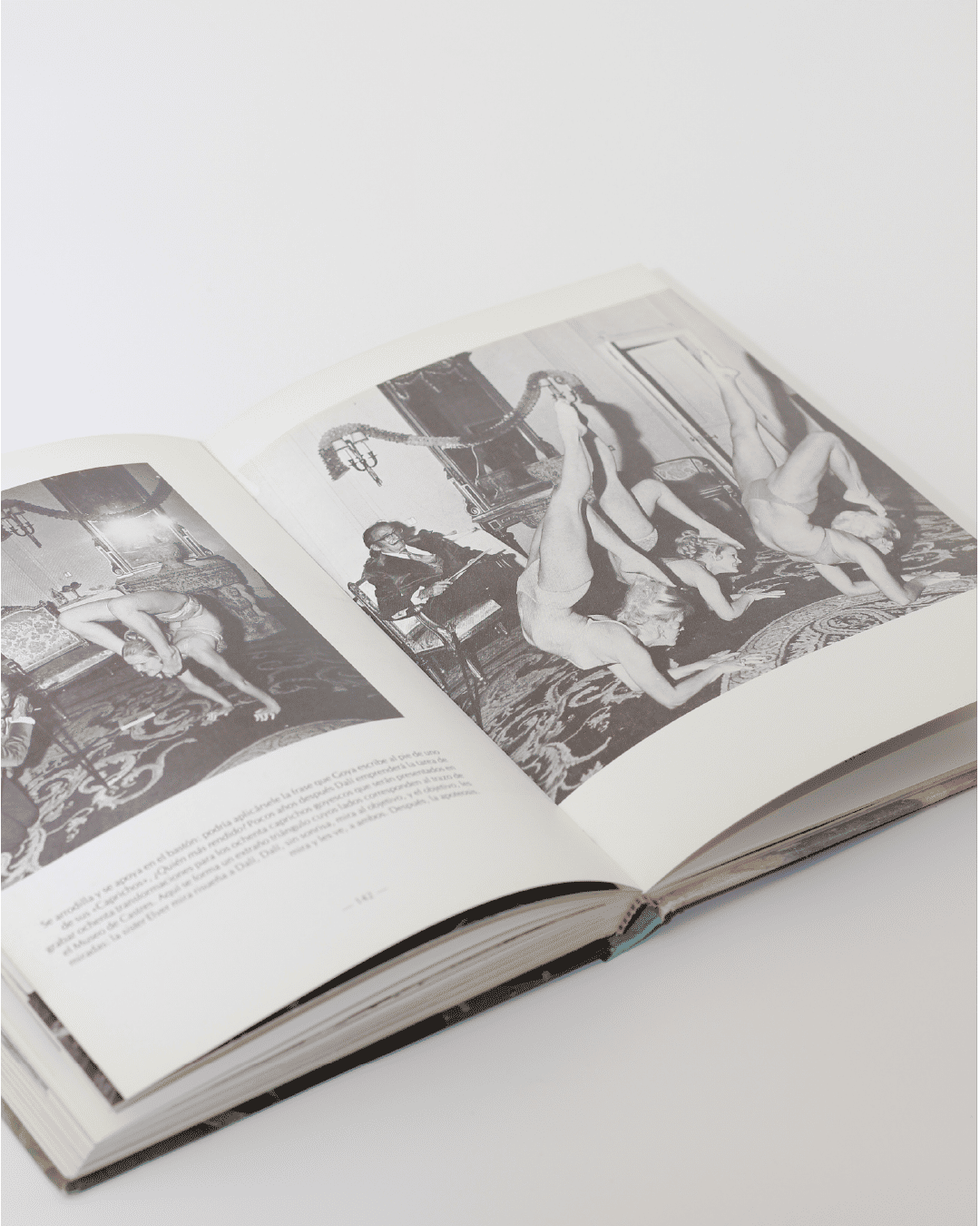 Aquel Dalí Book