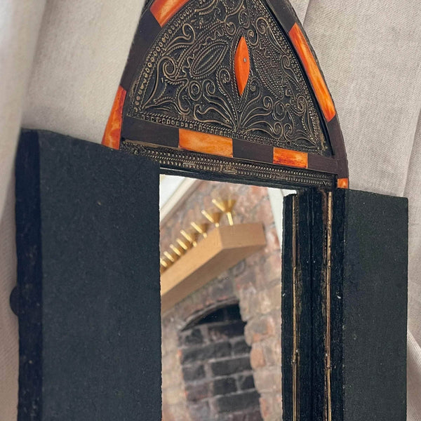 Wall Mounted Vintage Decorative Mirror with Doors