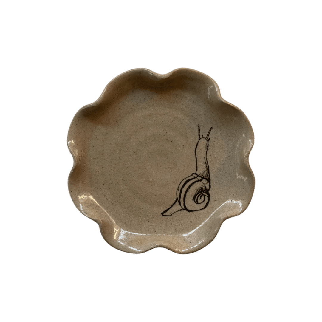 Frilly Dish - Snail