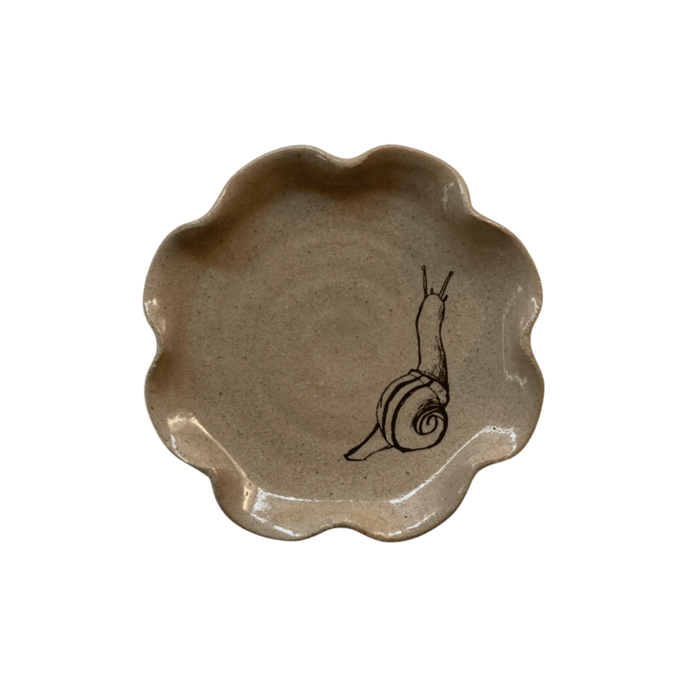 Frilly Dish - Snail