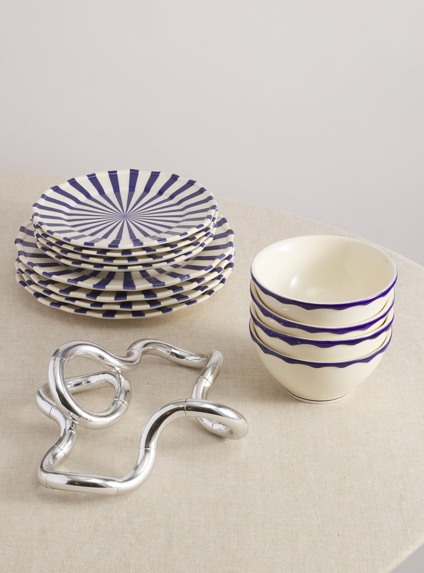 Mafalda 12 Piece Dinnerware Set with Cereal Bowl
