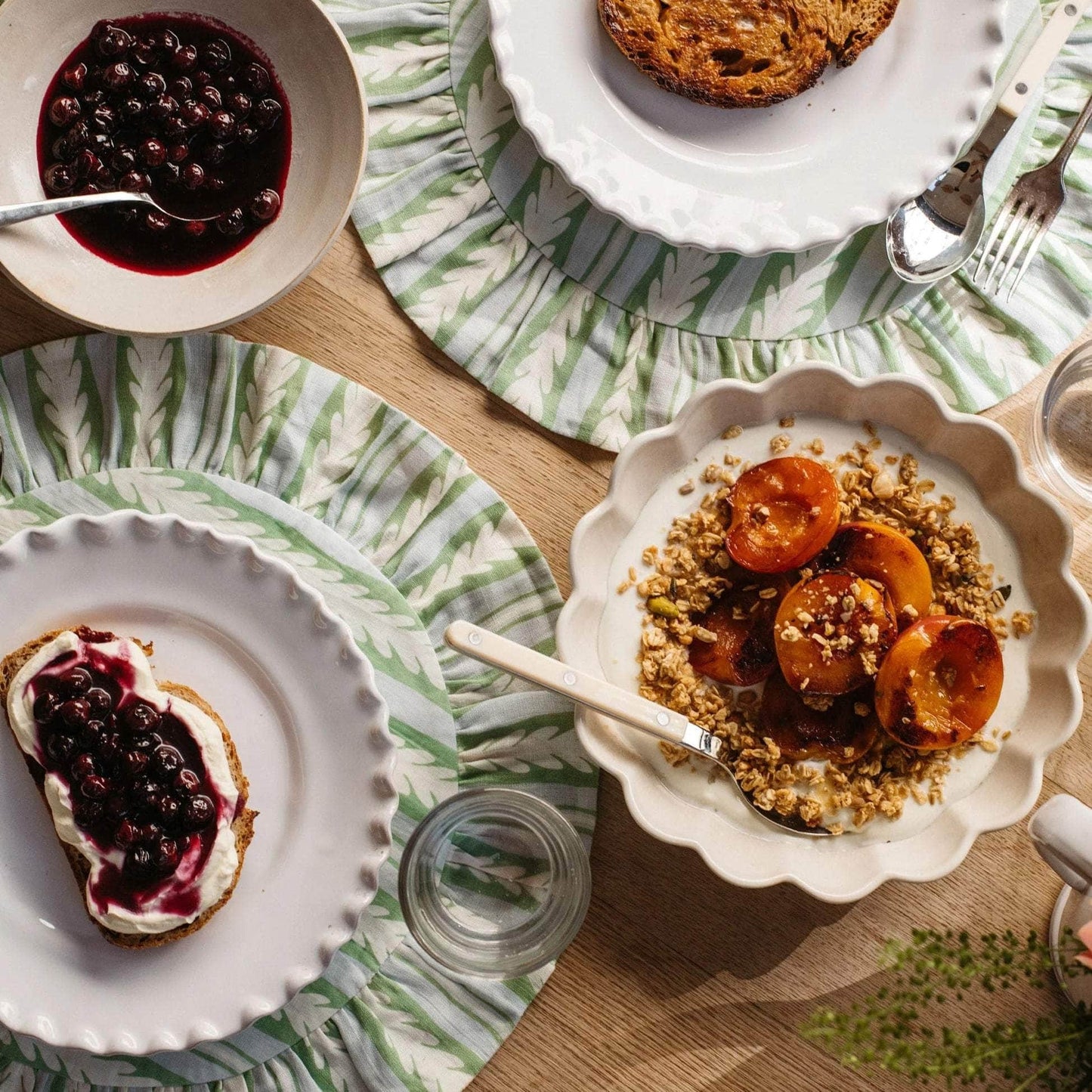 English Oak Reversible Placemat | Blush + Blue