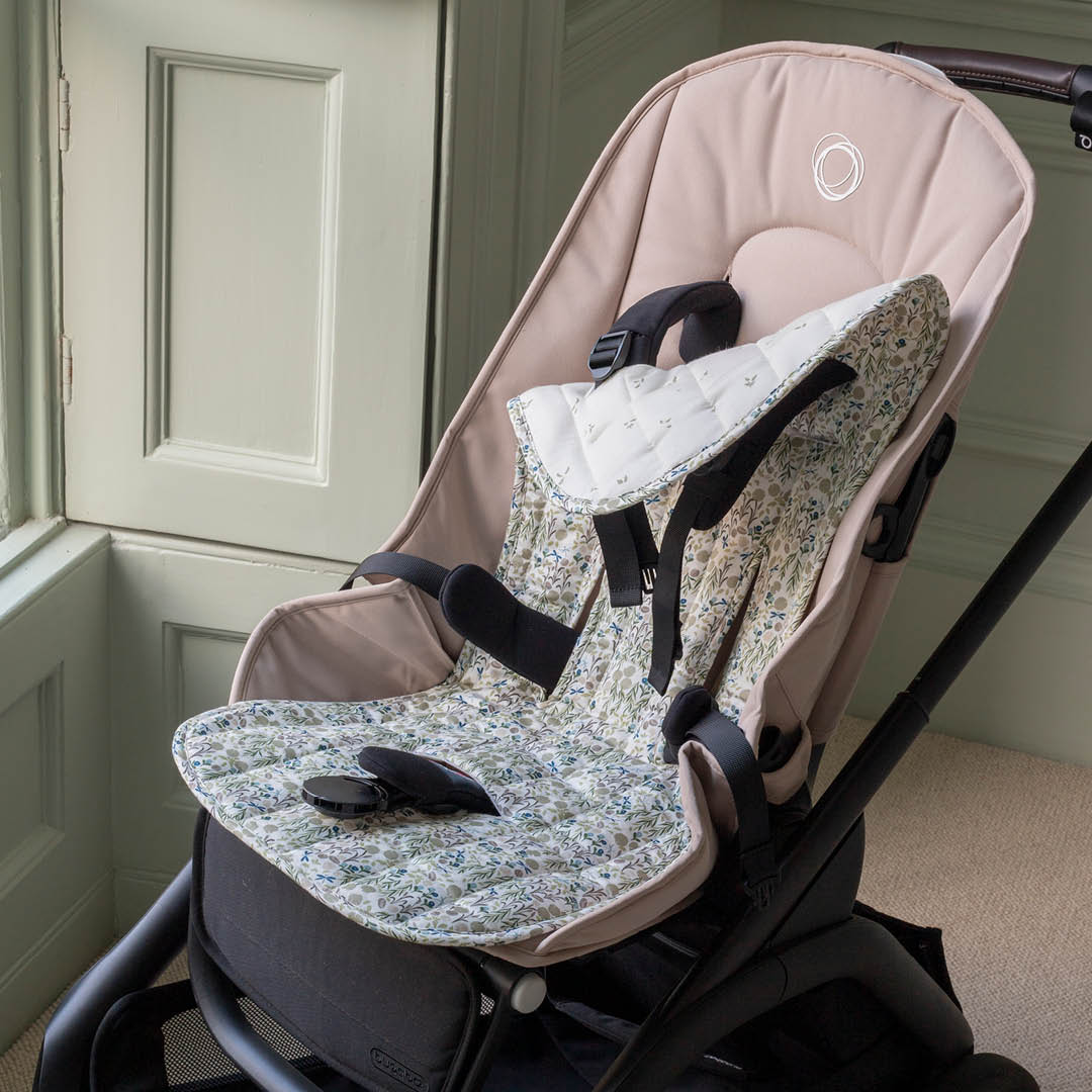 Pram Liner - Riverbank / Nettle Scatter