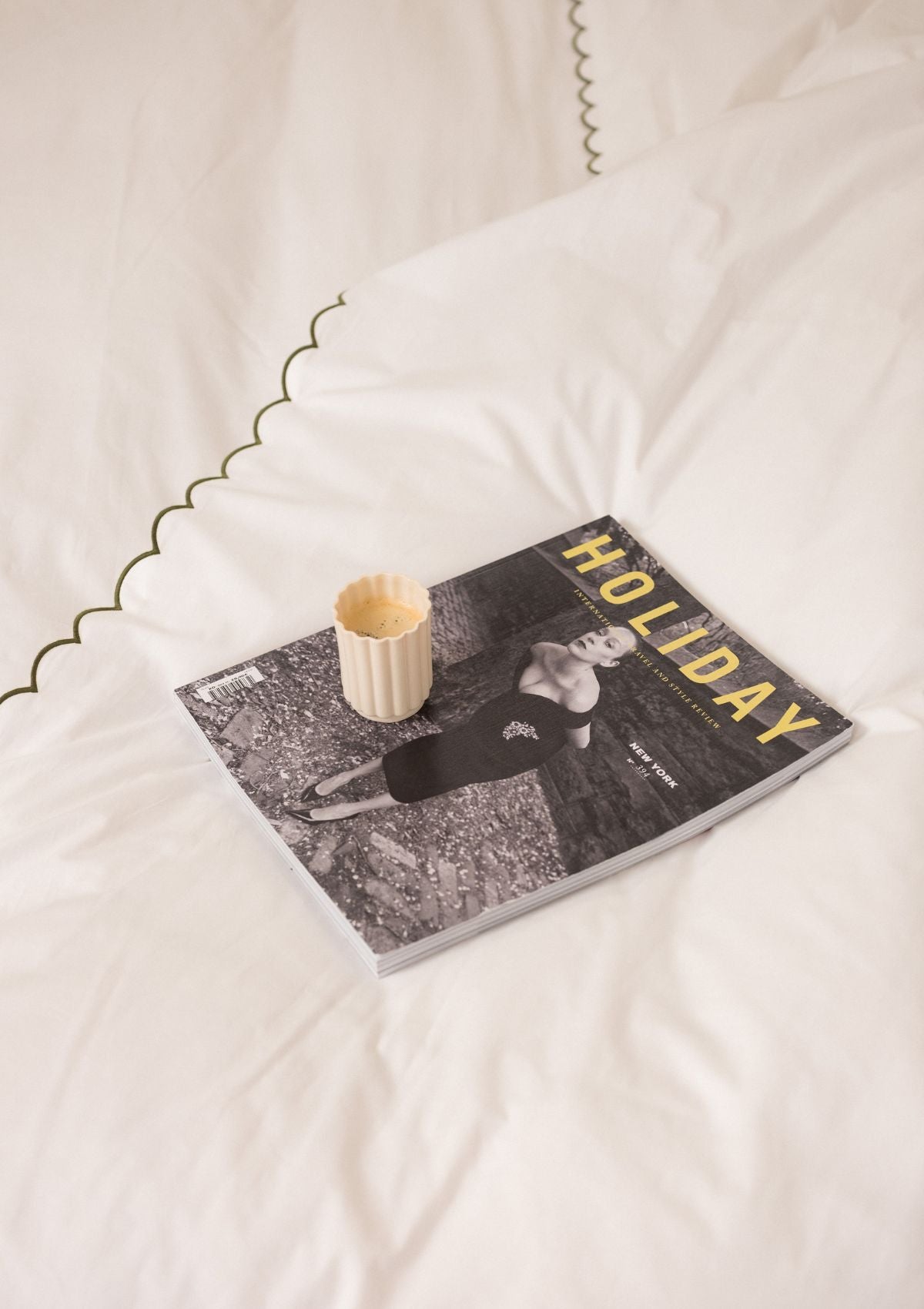 The Scalloped Duvet Cover in White and Forest Green Cotton Percale