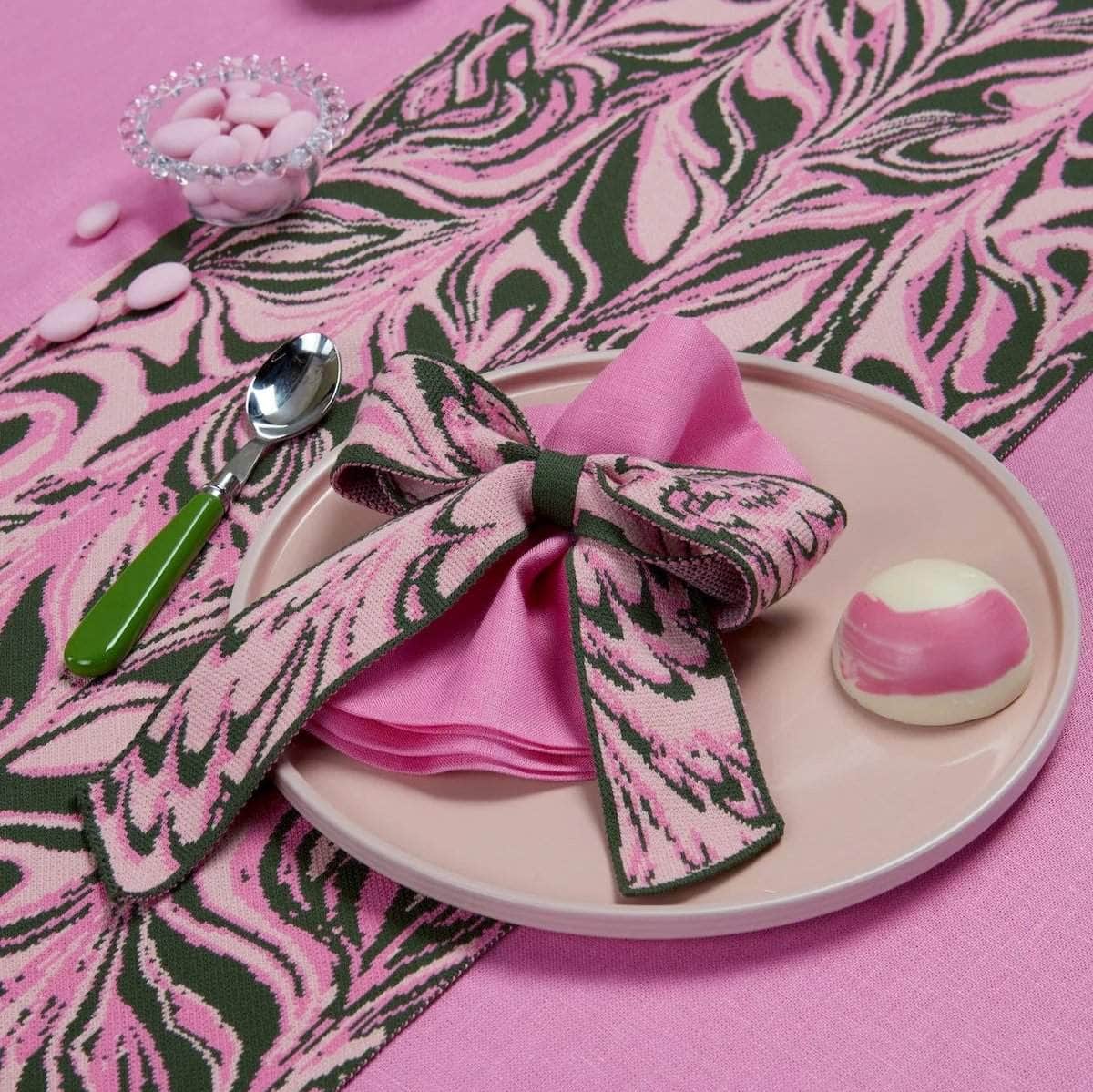 Table Runner Swirl - Pink Bloom