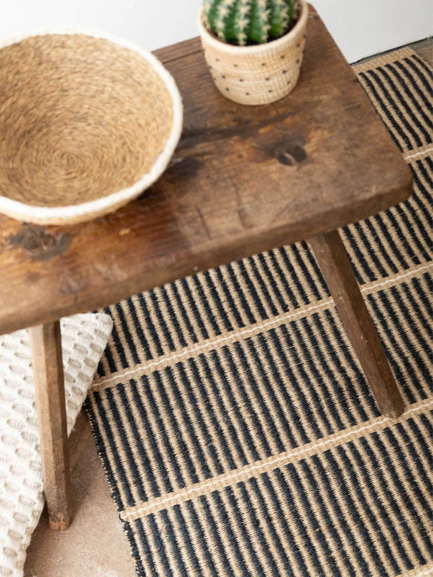 KICHANA: Small Natural & Black Woven Sisal Rug