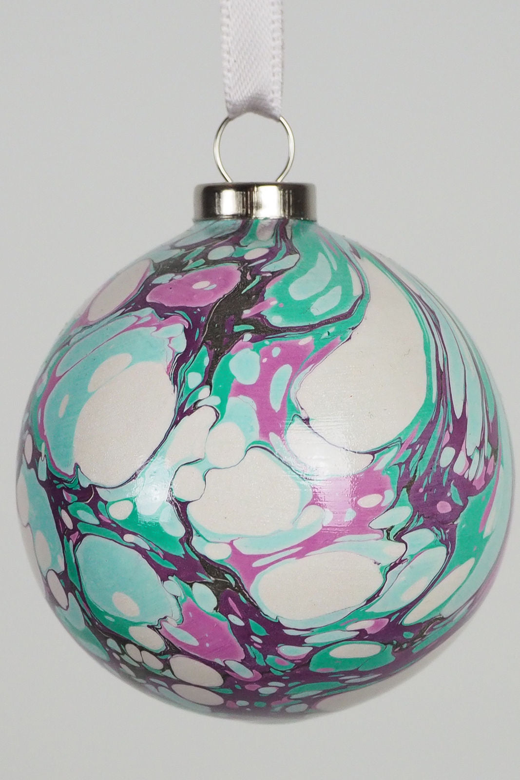 Small Venom Marbled Bauble