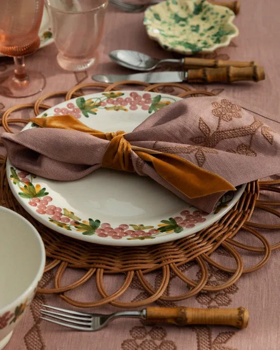 Vine Dinner Plate