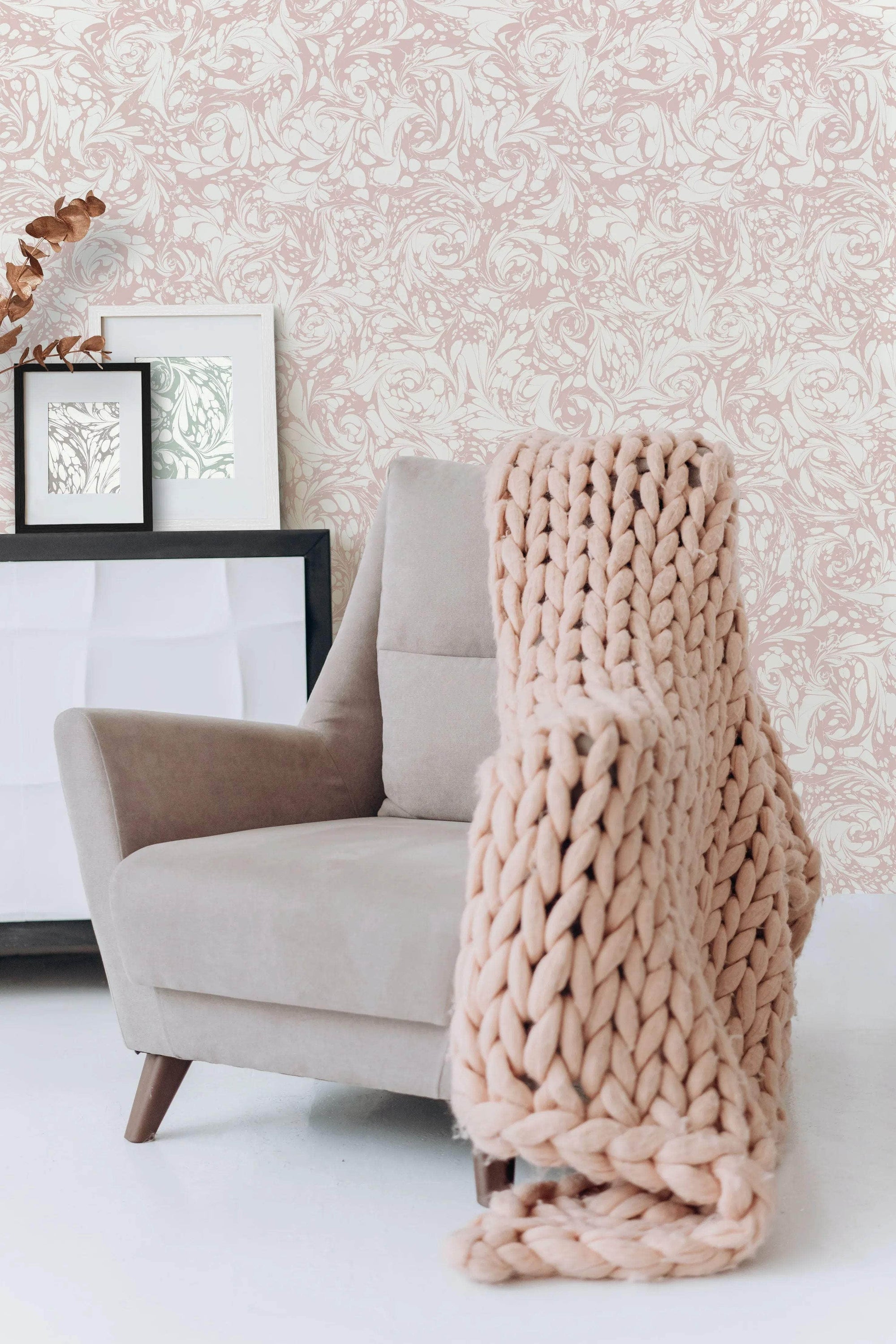 Marbled Wallpaper - 'Flourish' Col: Candytuft - Eco Non-Woven