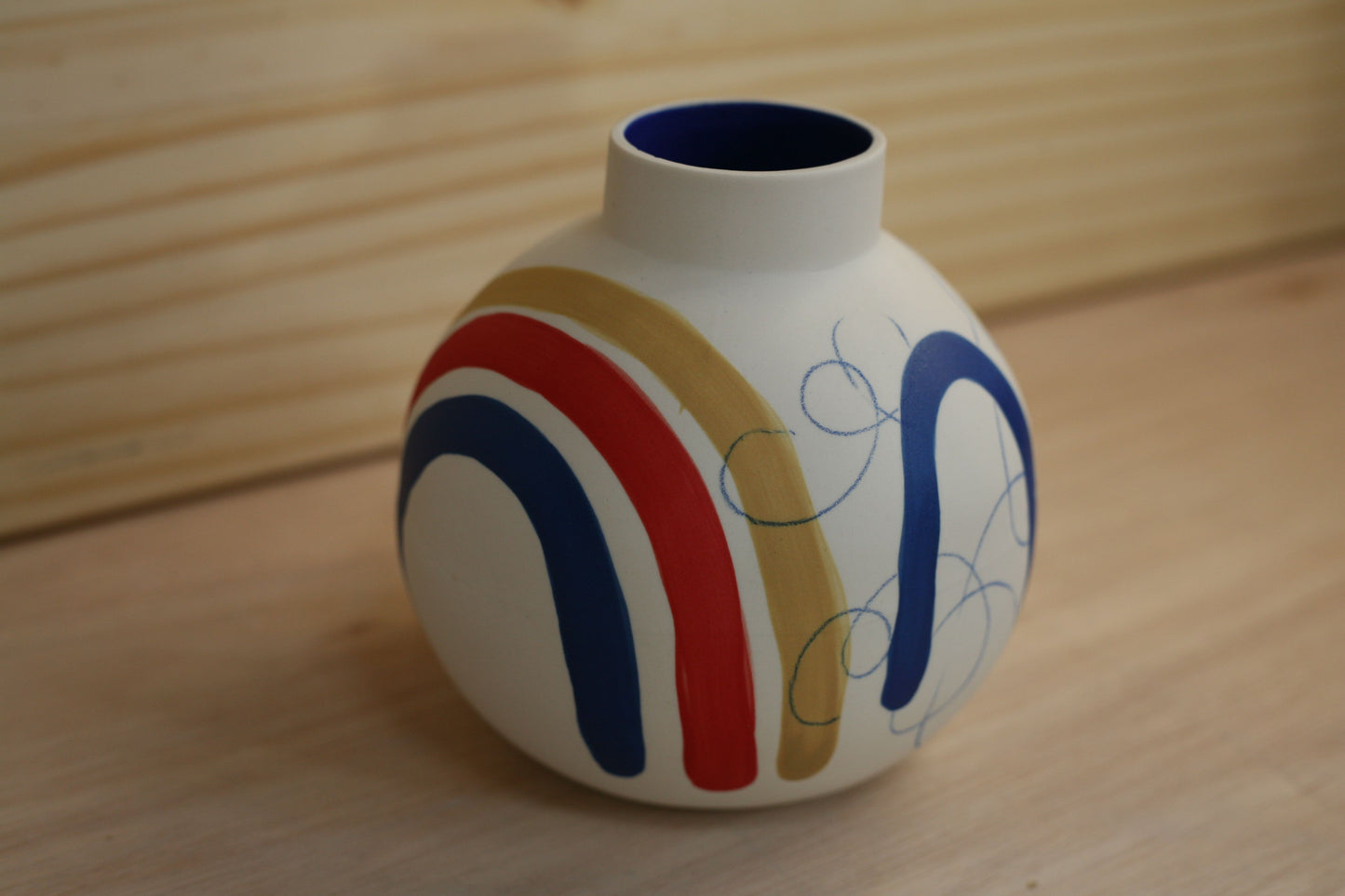 Round Porcelain Brushstroke Vase