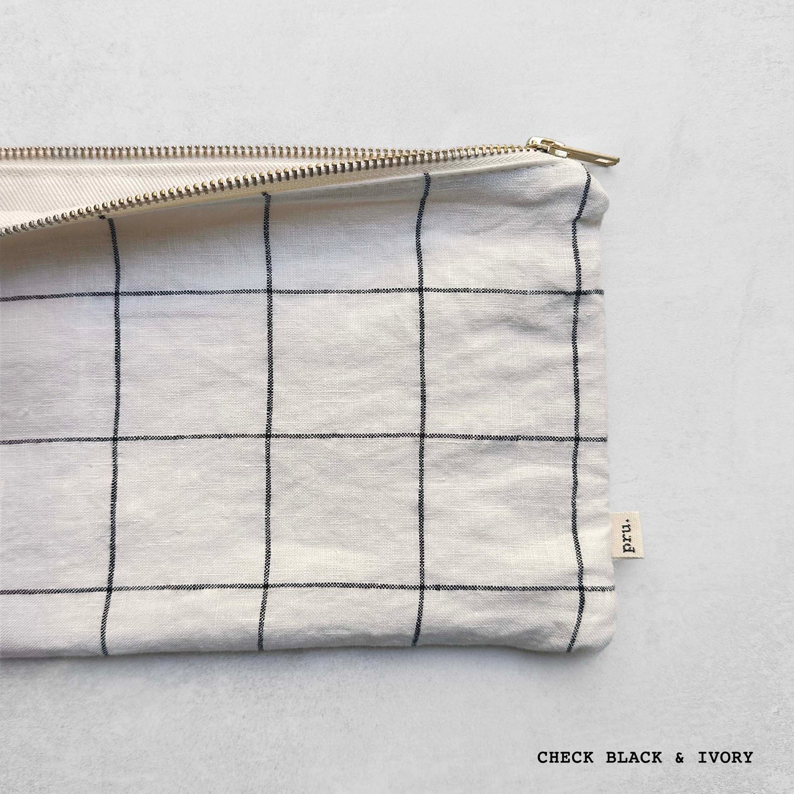 The Linen Pouch Bag - Flat