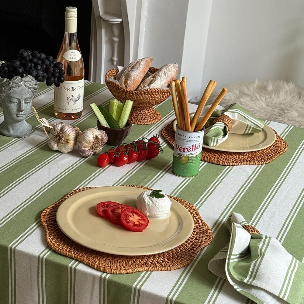 Handwoven Scalloped Rattan Placemat - Natural
