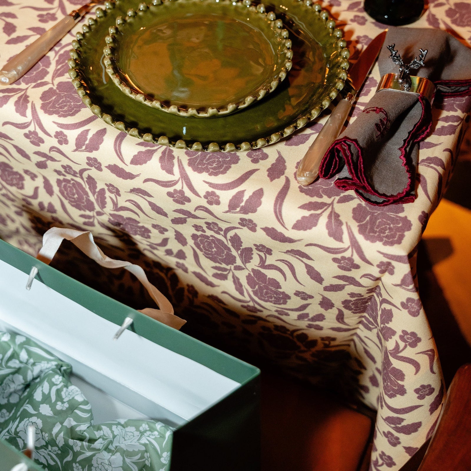 Fiore Tablecloth in Yellow and Bordeaux, Printed in 100% Cotton
