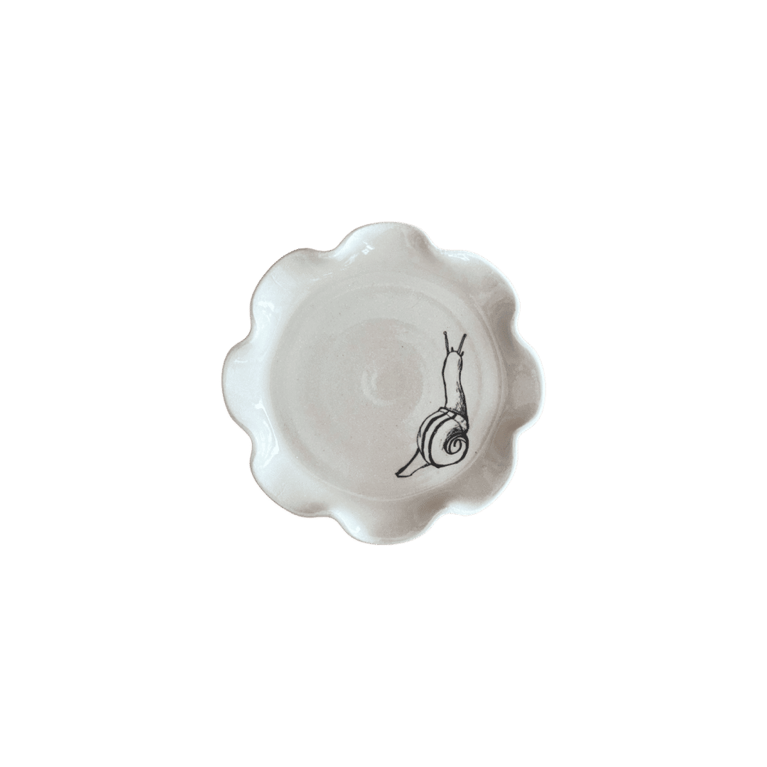 Frilly Dish - Snail