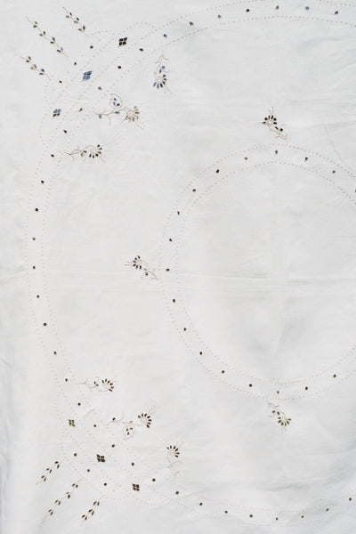 Vintage Linen Broderie Anglaise Tablecloth