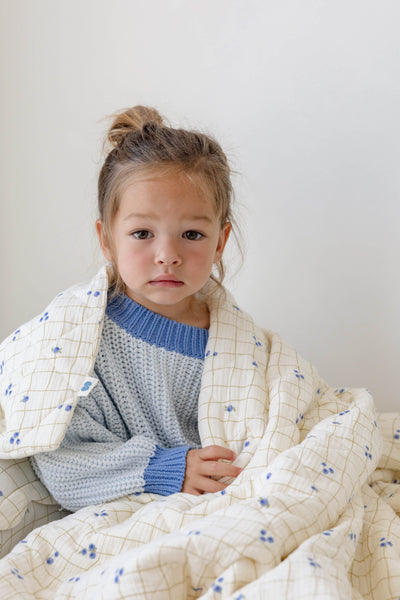 Soft Quilt Blanket – Blueberries