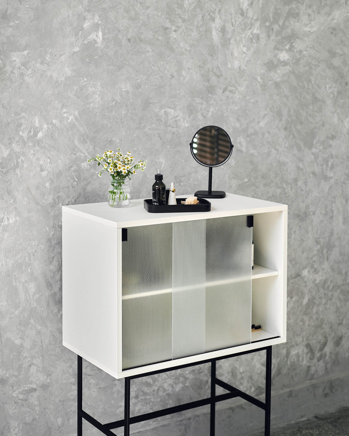 Lekko Cabinet