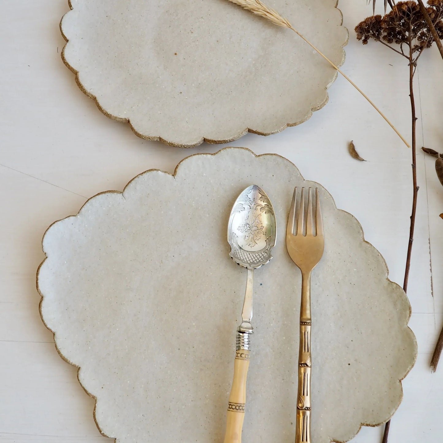 Ceramic Oatmeal Satin Scalloped Edge Plates