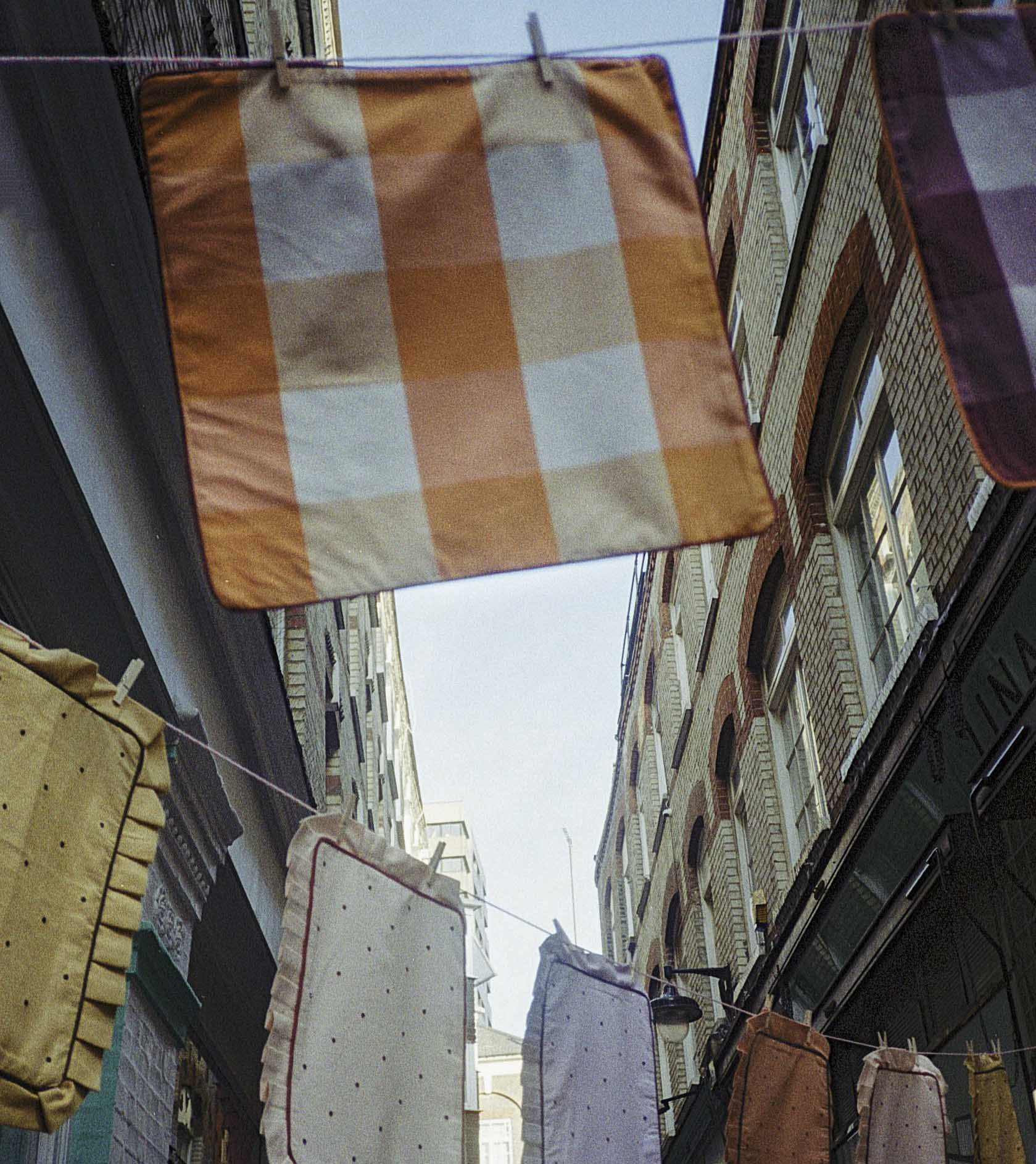 Dolce Dots Cushion, Biscotti