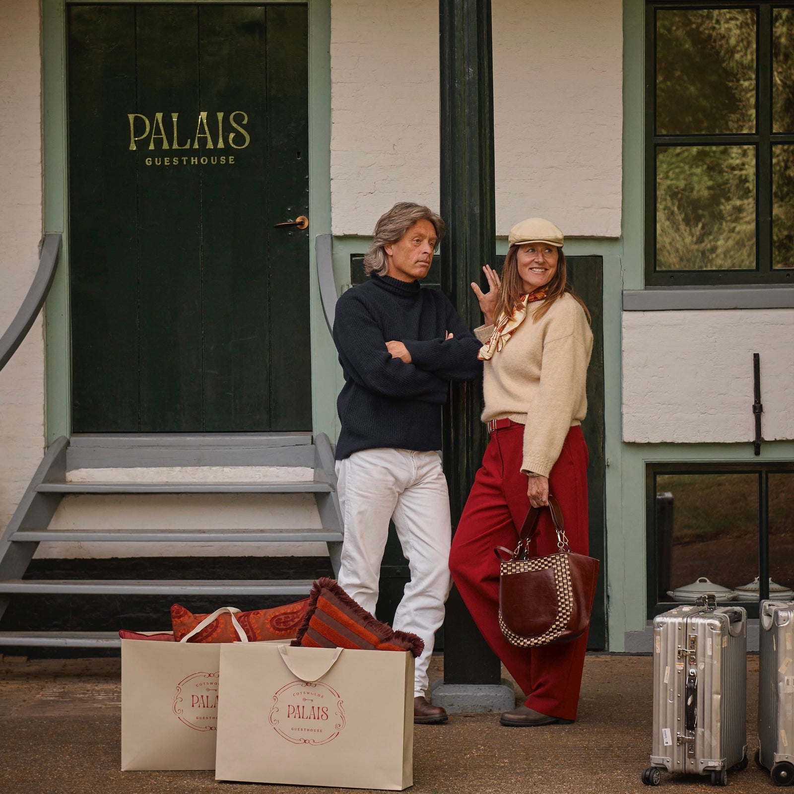 Cushion Jackie Chocolate & Coral