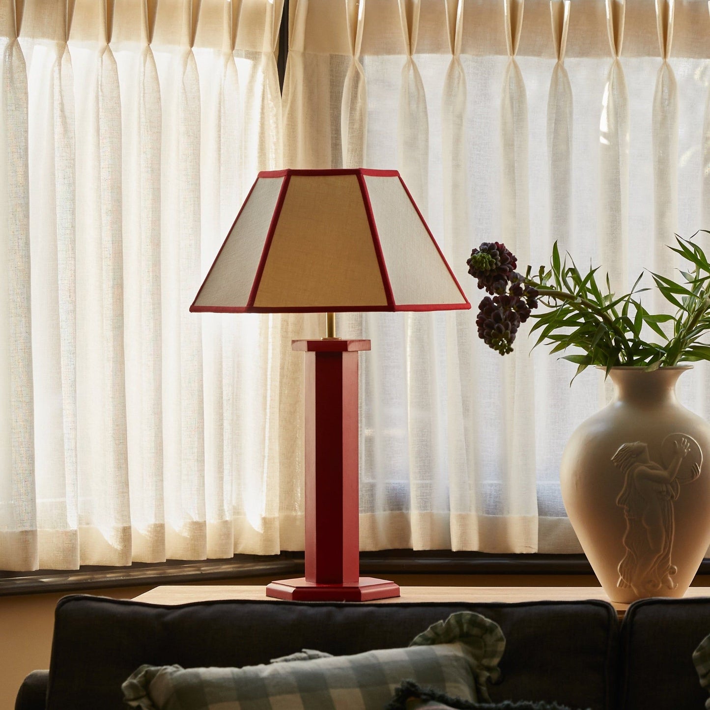 Hexagon Table Lamp - August Red (US)