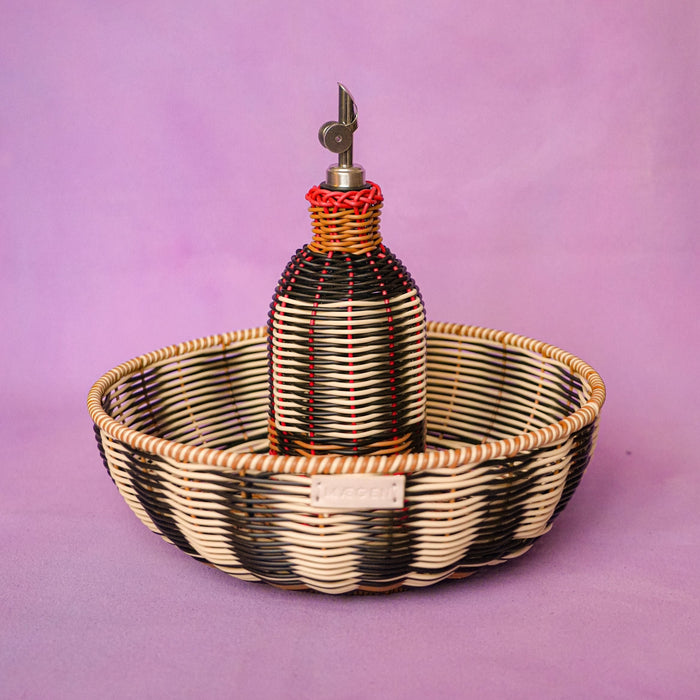 Woven Oil Pourer | Cream & Black