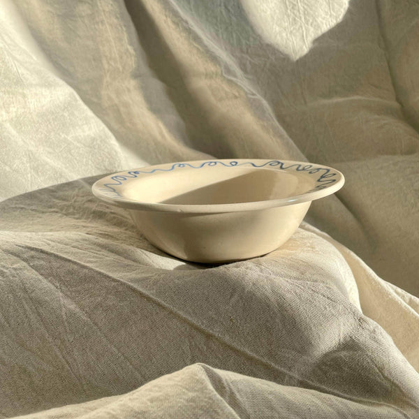 Squiggle Spag Bowl