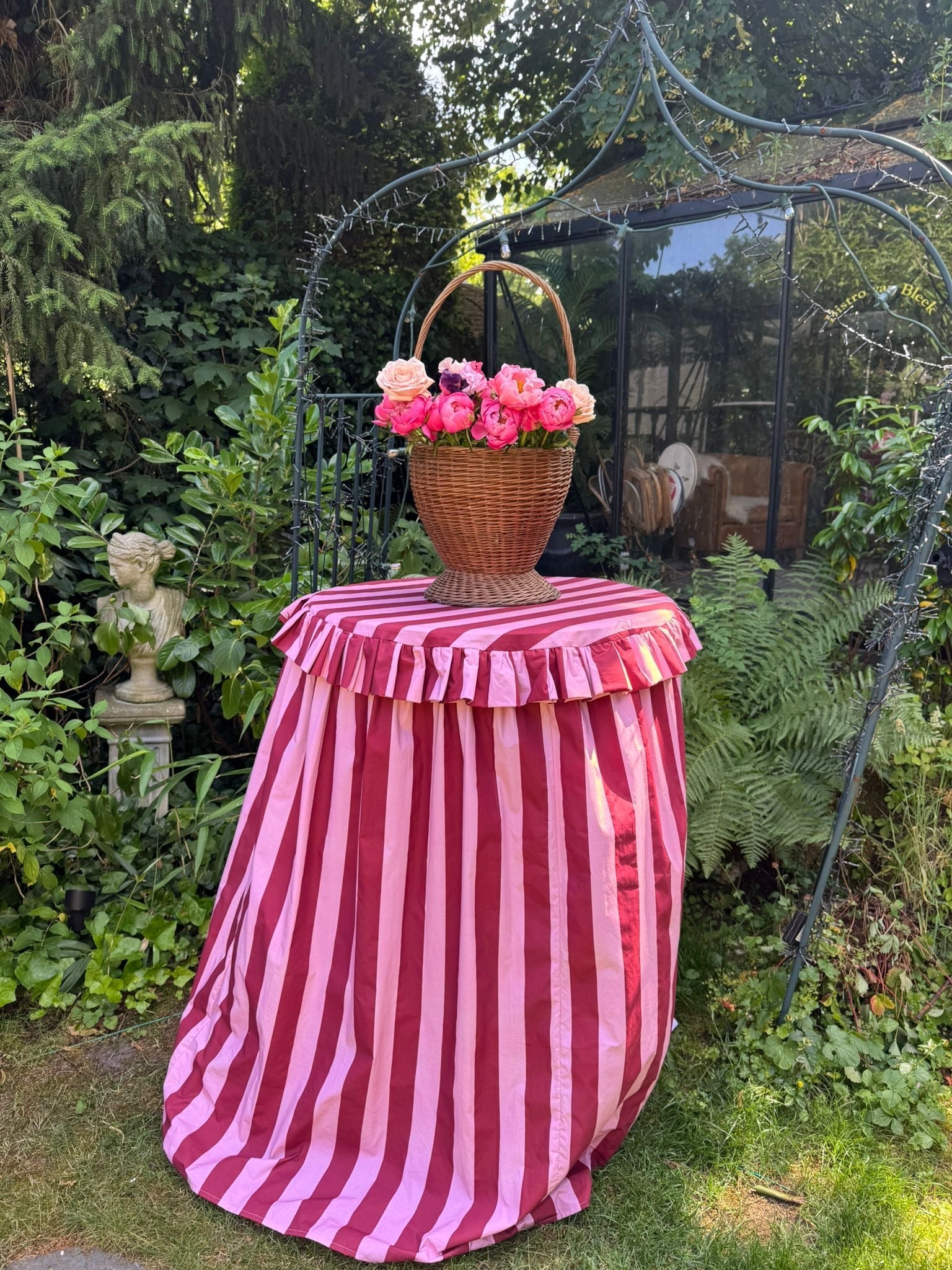 High Party Tablecloth Red/Pink Stripe