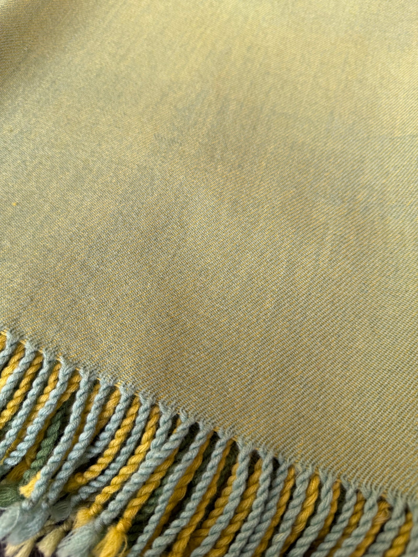 Handwoven  Woolen Throw – 48x76 in