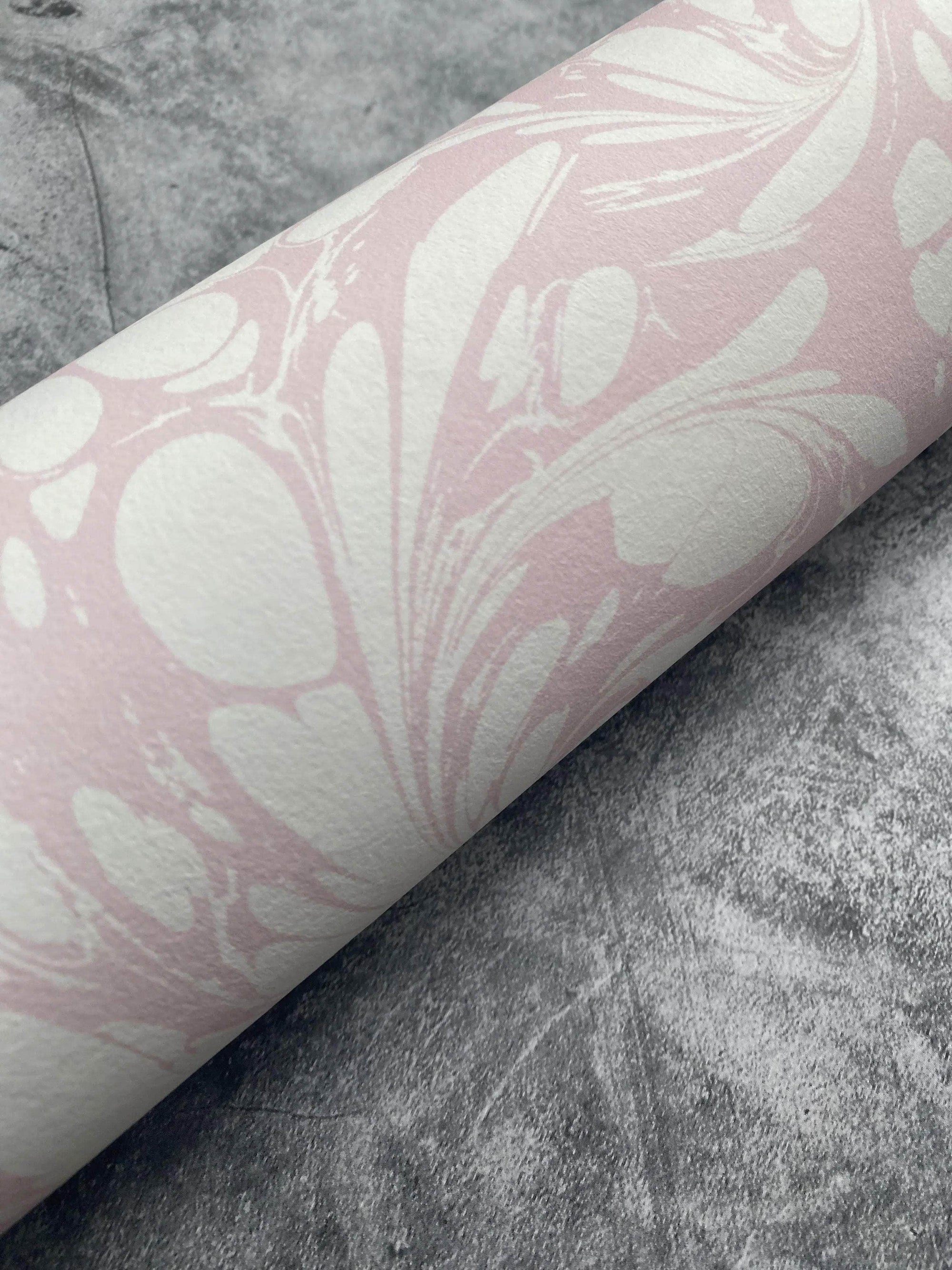 Marbled Wallpaper - 'Flourish' Col: Candytuft - Eco Non-Woven