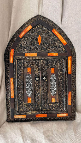 Wall Mounted Vintage Decorative Mirror with Doors