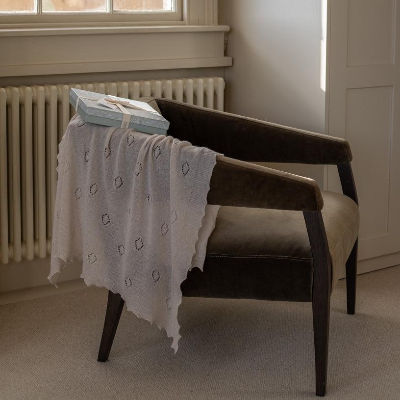 G.H.Hurt & Son X Avery Row Cashmere Shawl Gift Set