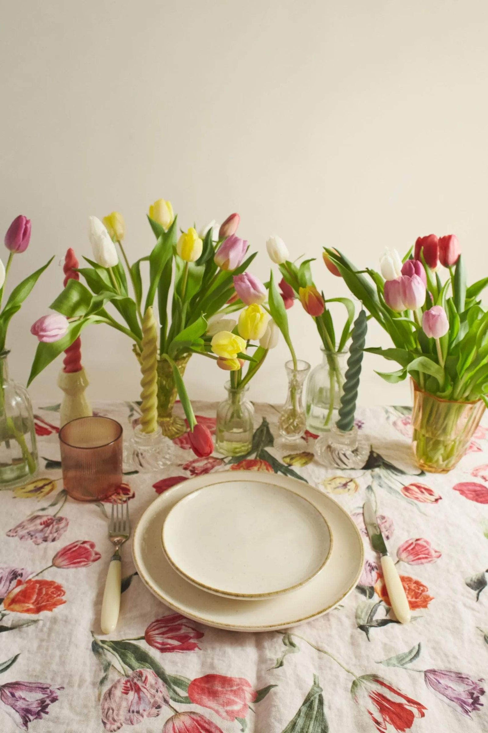 The Tulips Linen Tablecloth - Blush