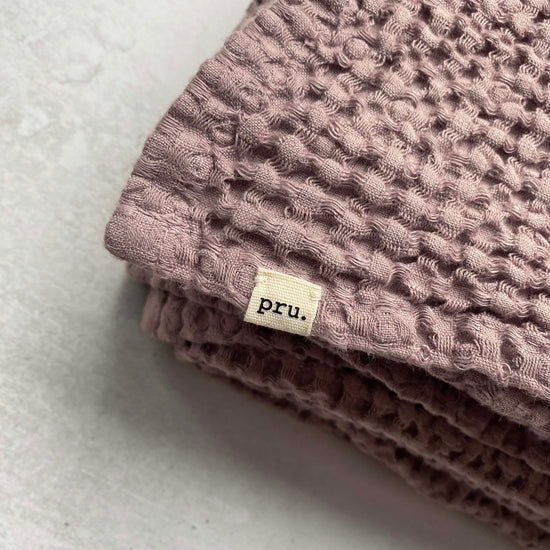 Mya Linen Waffle Blanket Dusty Pink OEKO-TEX Certified