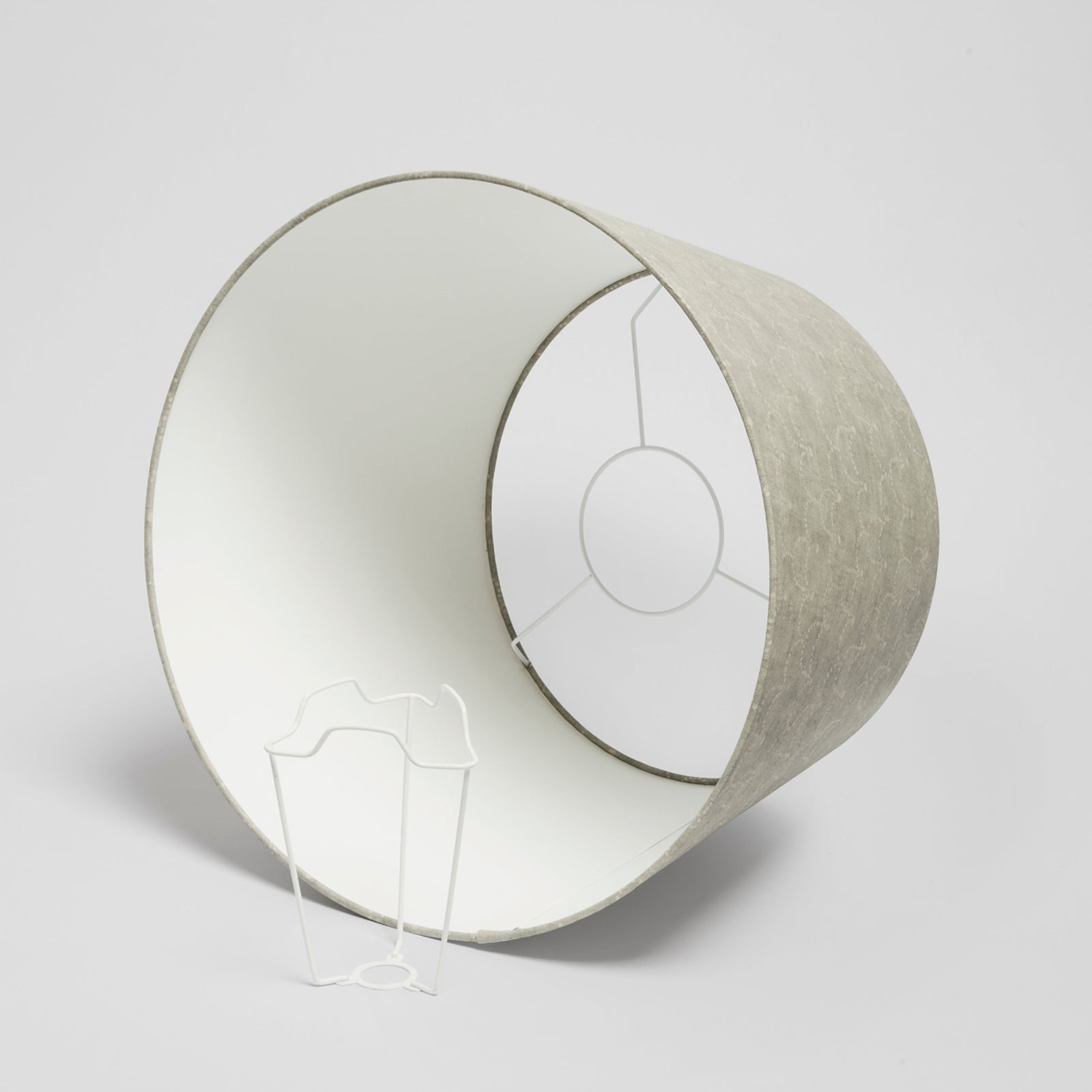 18” Empire Lampshade Pearl Chain – GRIGIO