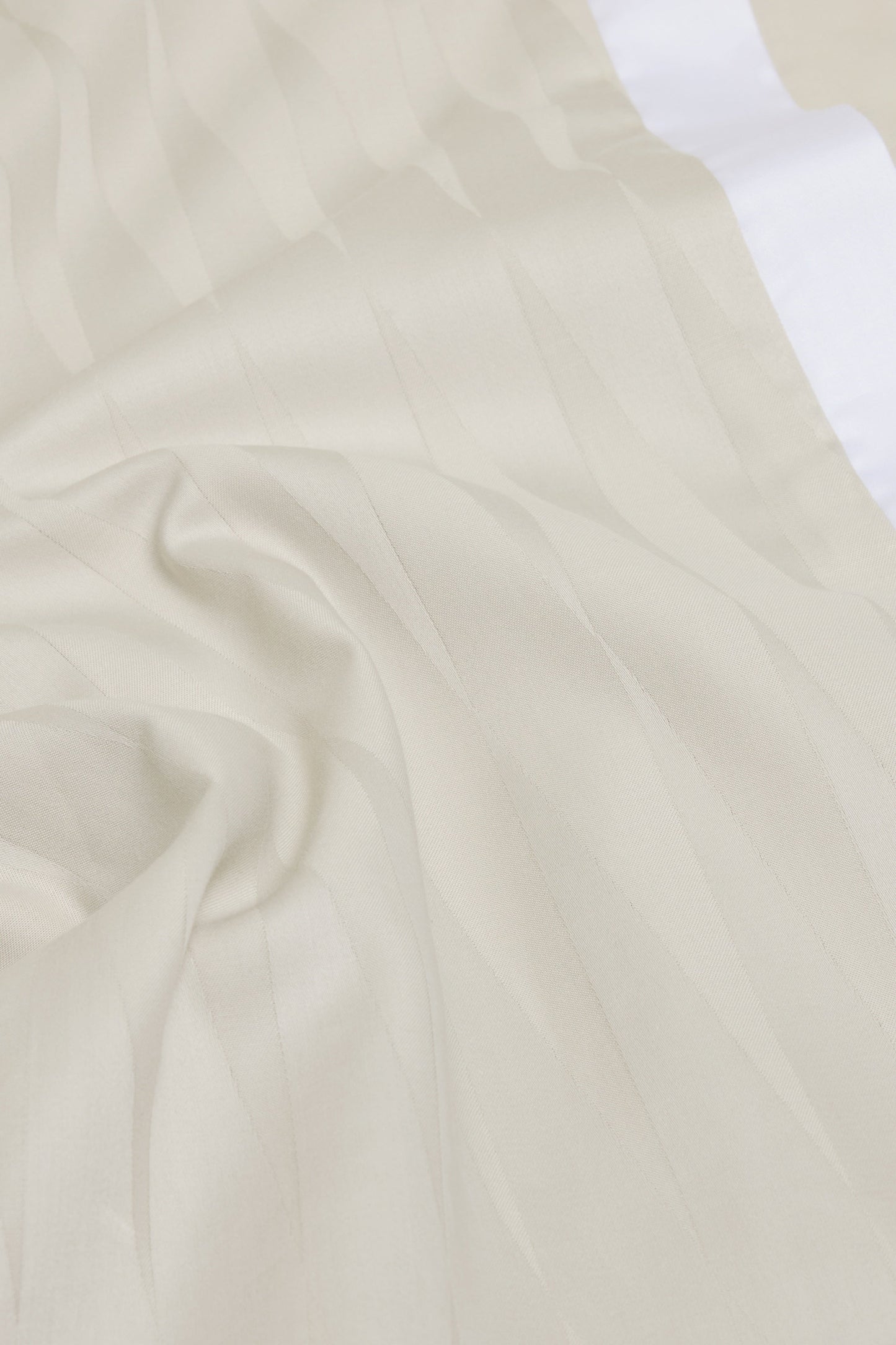 Jacquard Organic Cotton Pillowcases - Sterling Silver