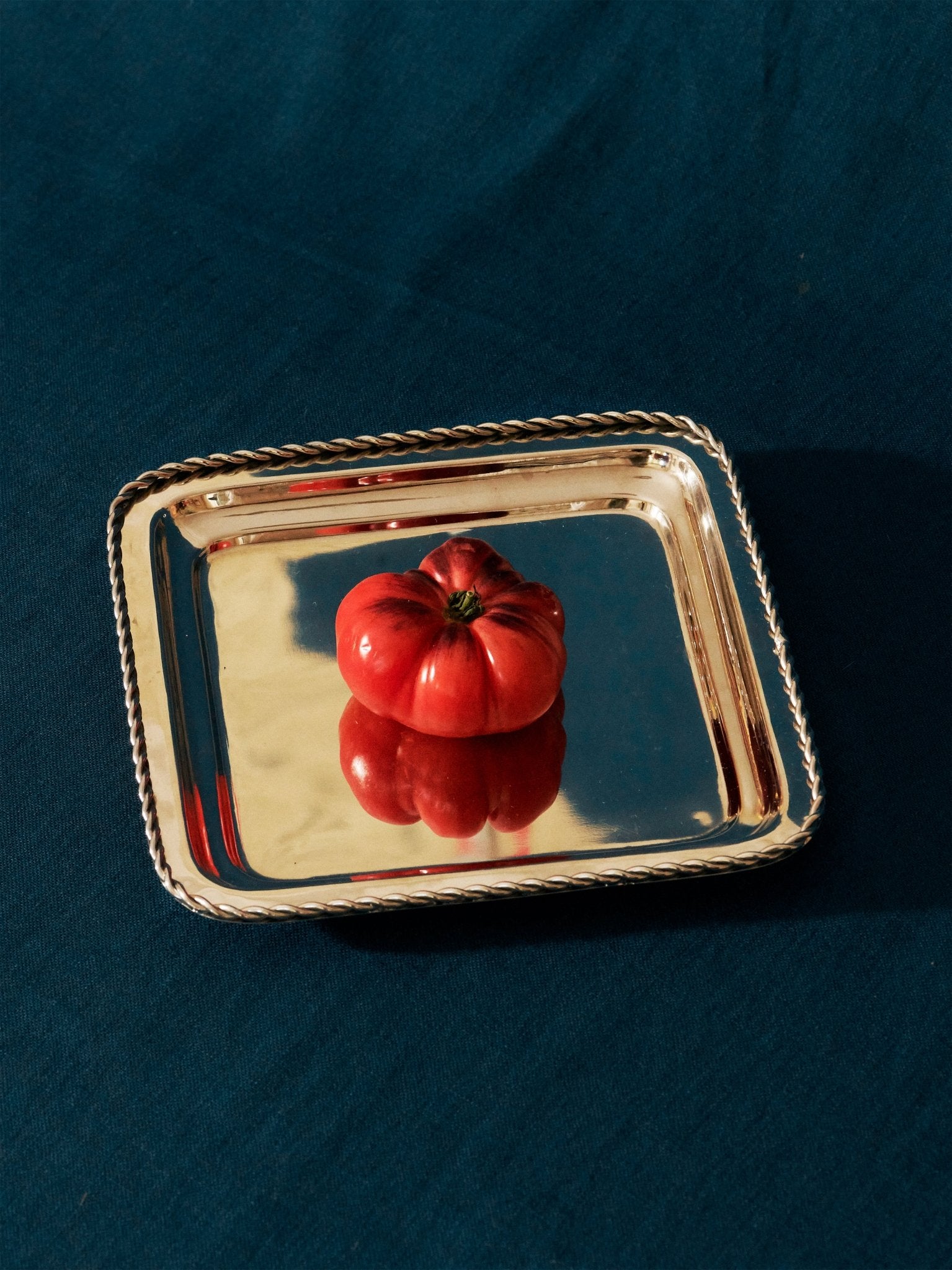 Twirl Tray Big with Linen Napkin