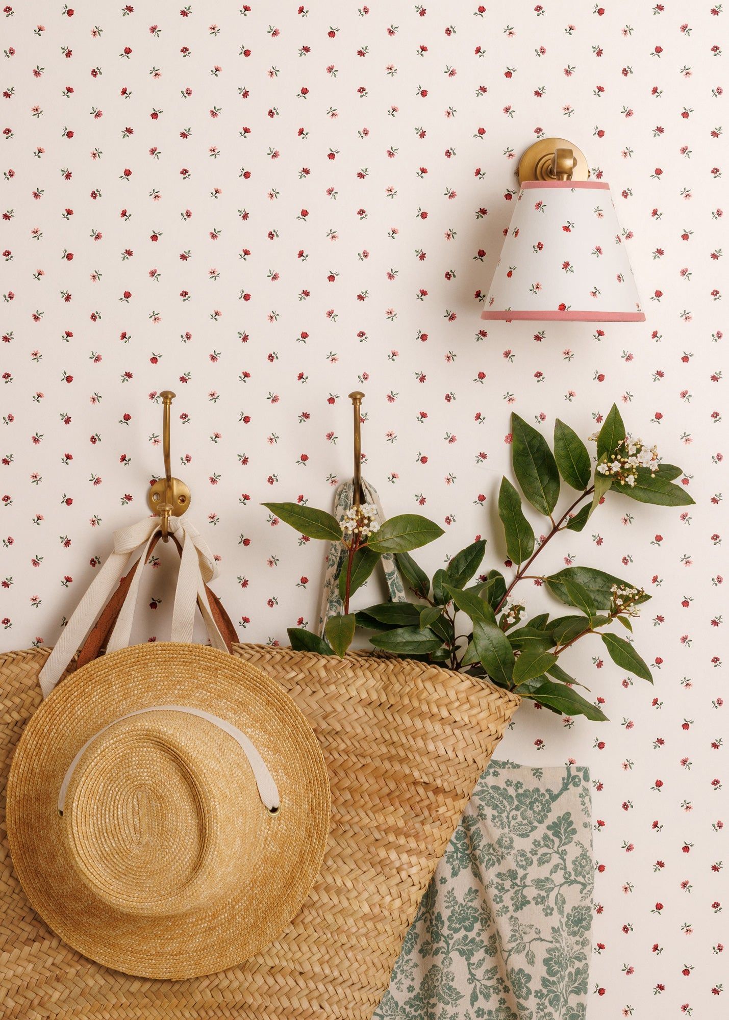 Petites Fleurs Wallpaper - Berry