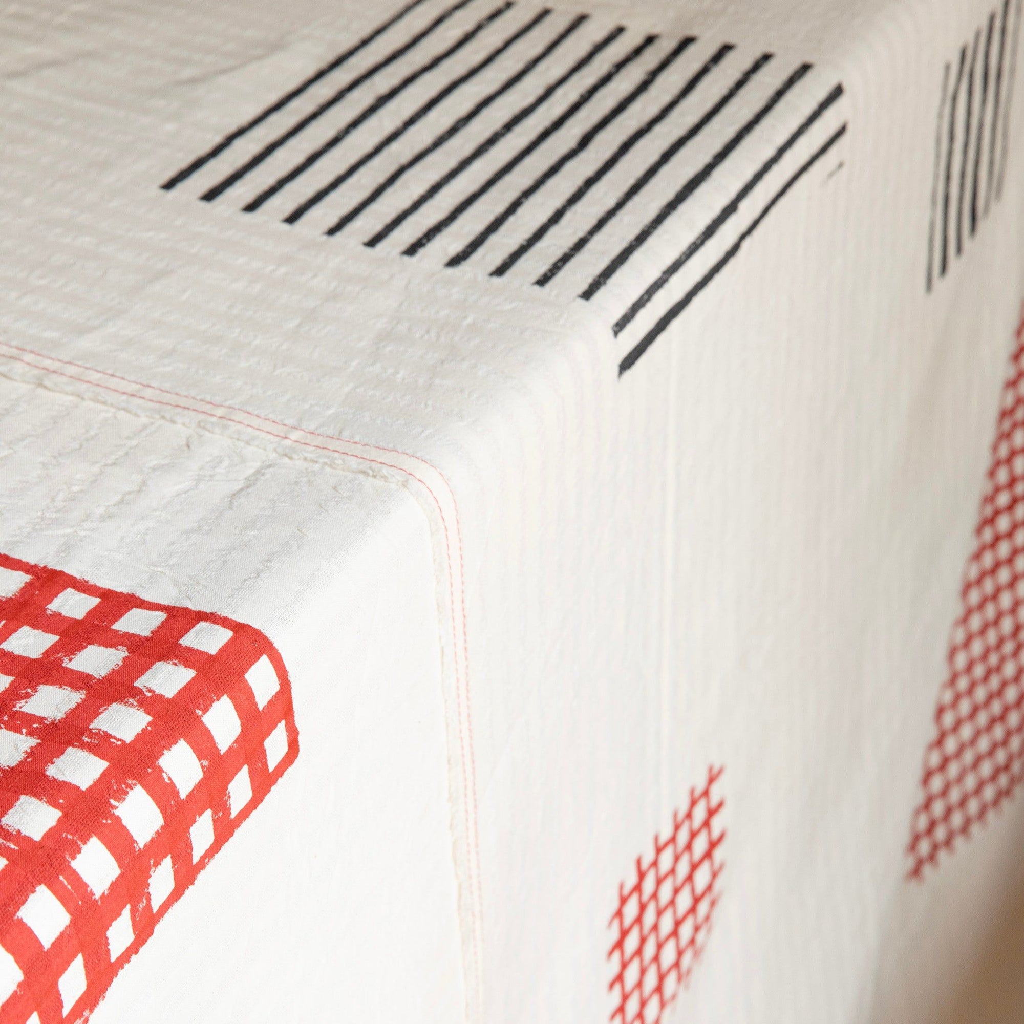 RACINES CARRÉES Tablecloth