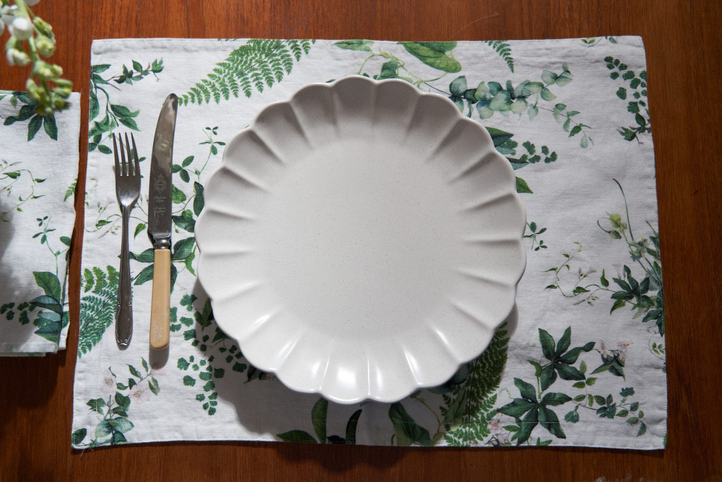 Eden Reversible Linen Placemat