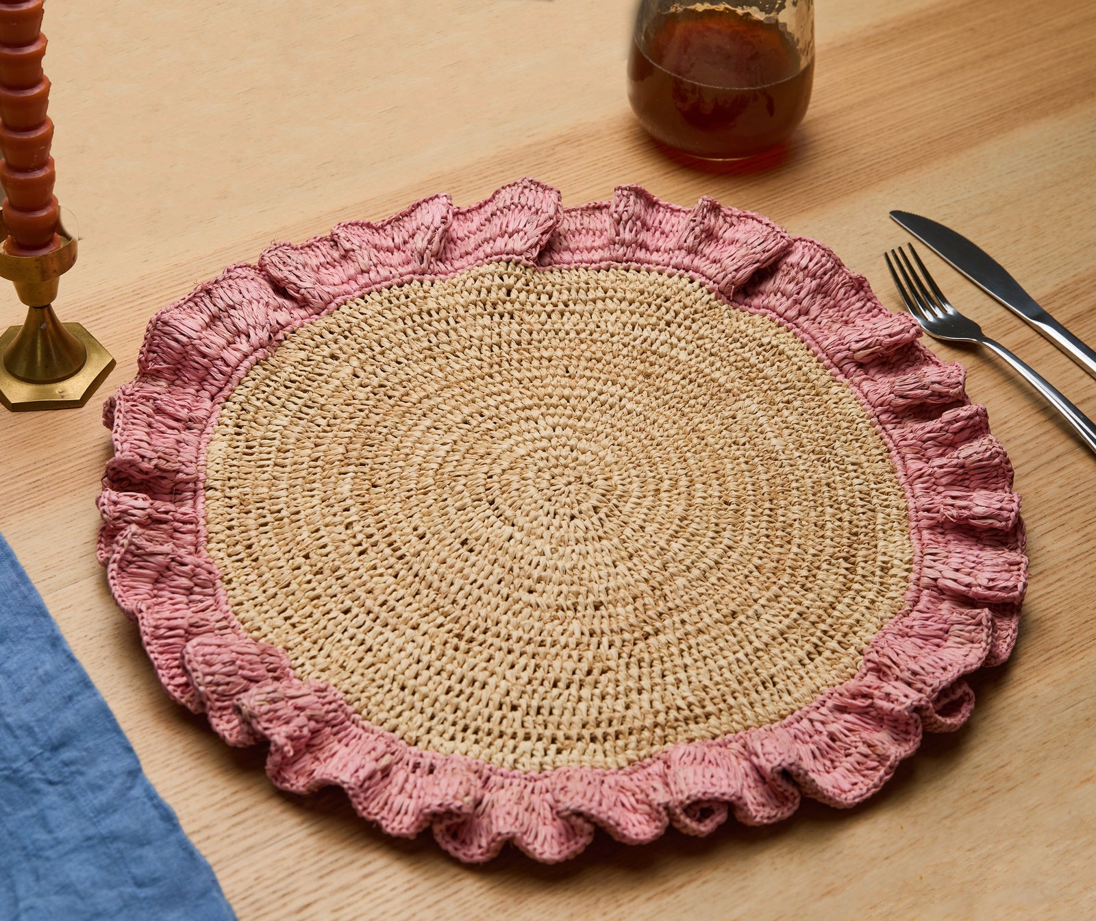 Handwoven Raffia Ruffle Placemat – Boho Chic Table Décor