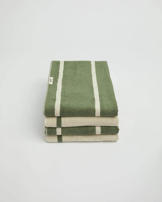 Moth and Classic Towel - Set of 4