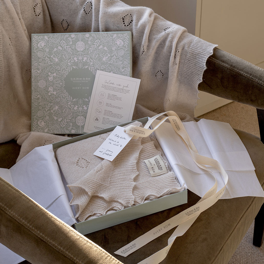 G.H.Hurt & Son X Avery Row Cashmere Shawl Gift Set