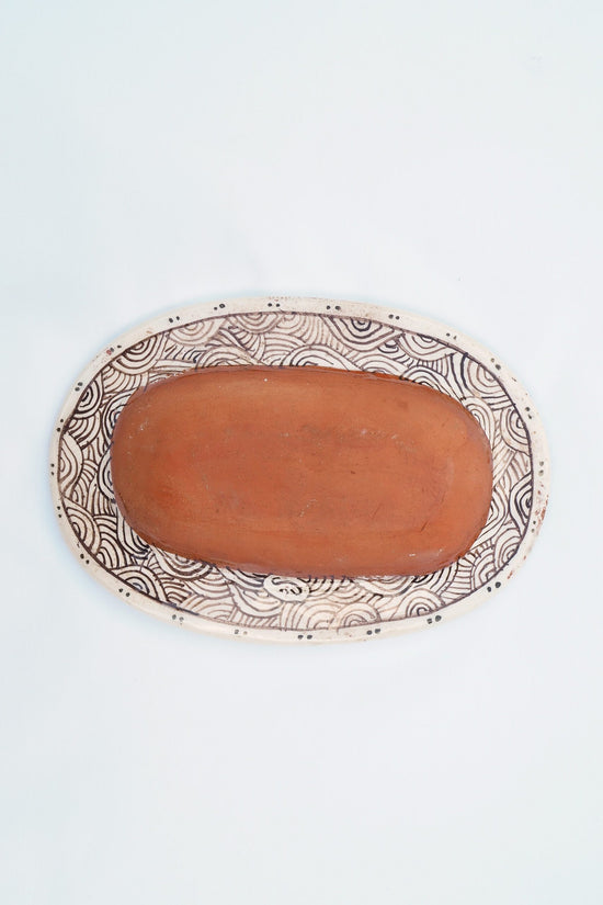 Oval Hound Dish