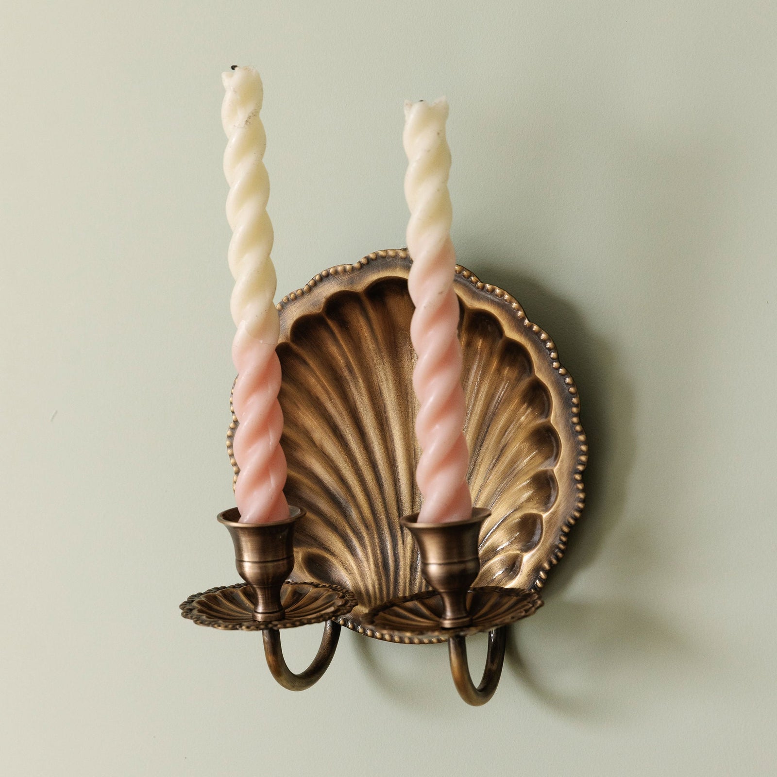 Shell Brass Wall Sconce Double (Antique)